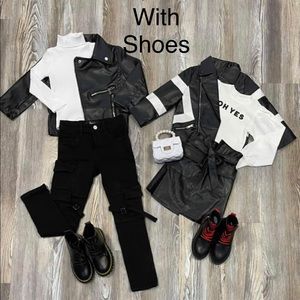 What a perfect brother sister collaboration👫🏽 Matching holiday casual wear!!